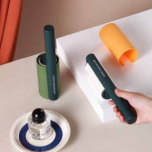 Removes lint and pet hair , lint roller