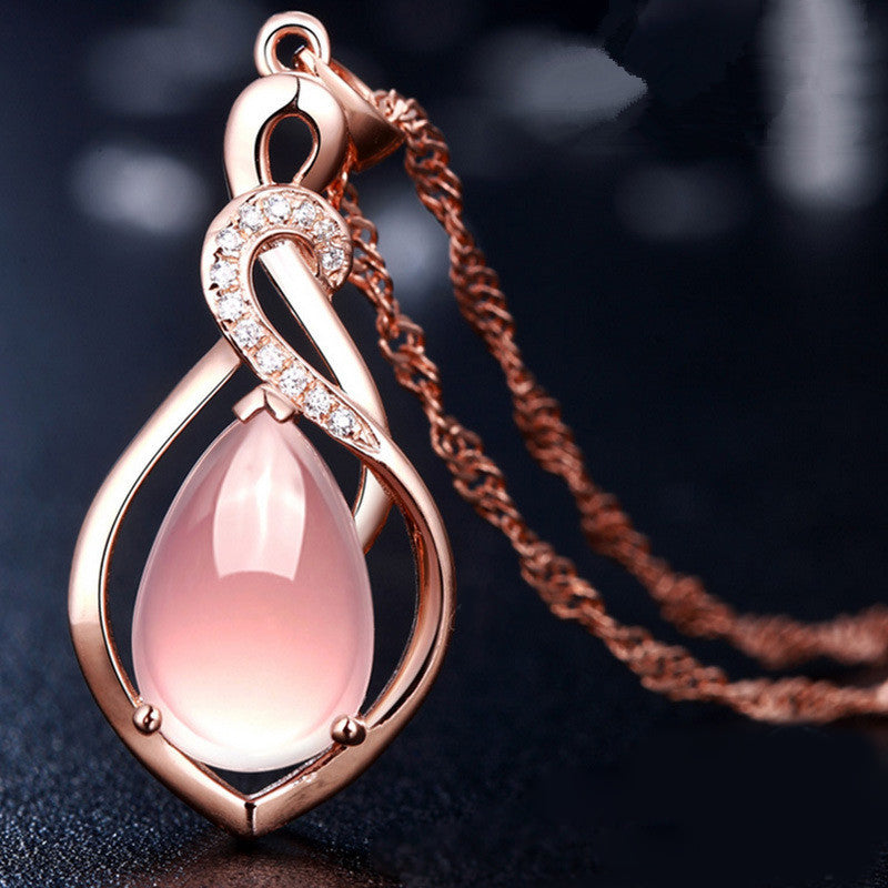 Women's Drop-shaped Crystal Pendant Necklace