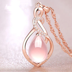 Women's Drop-shaped Crystal Pendant Necklace